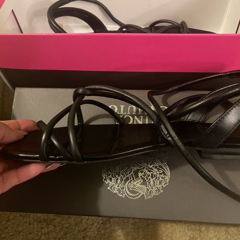 New Vince Camuto Alminda sandals. Size 7